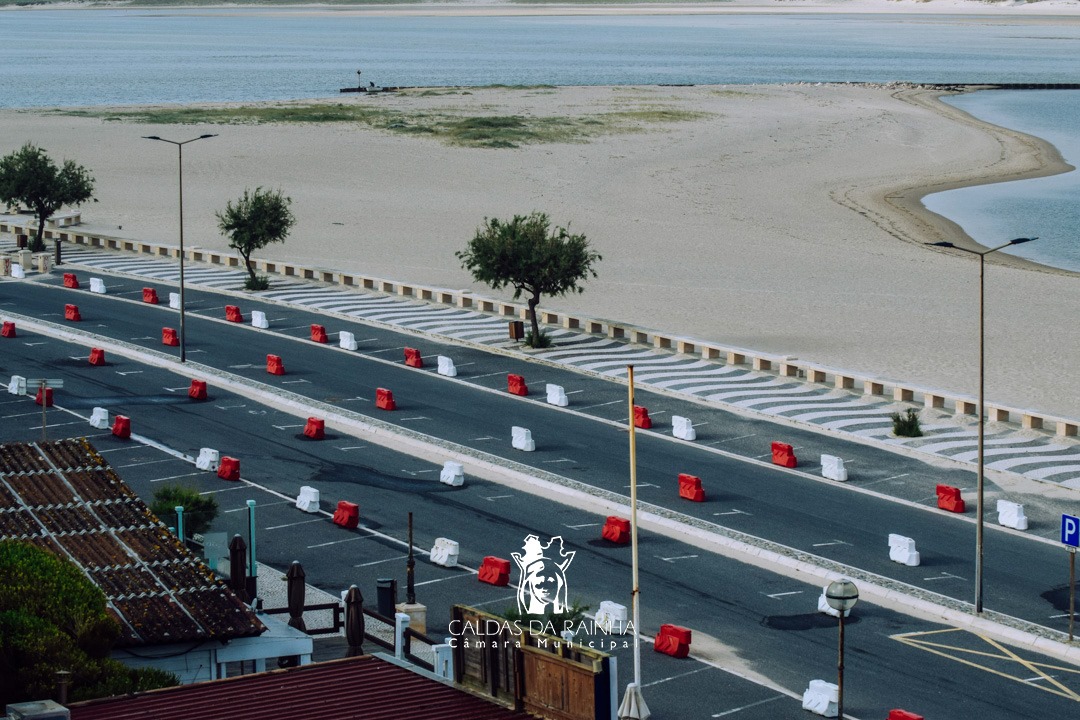 Avenida do Mar tem estacionamento limitado a um terço