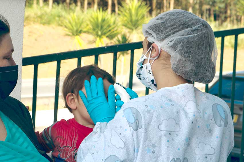 Creches reabrem com medidas de segurança