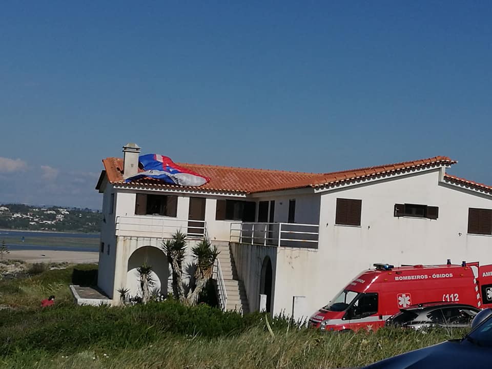 Jovem despenhou-se de parapente no Bom Sucesso