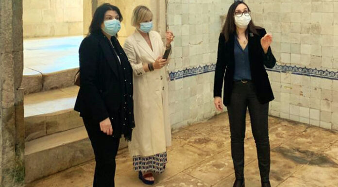 Secretária de Estado visita Mosteiro de Alcobaça