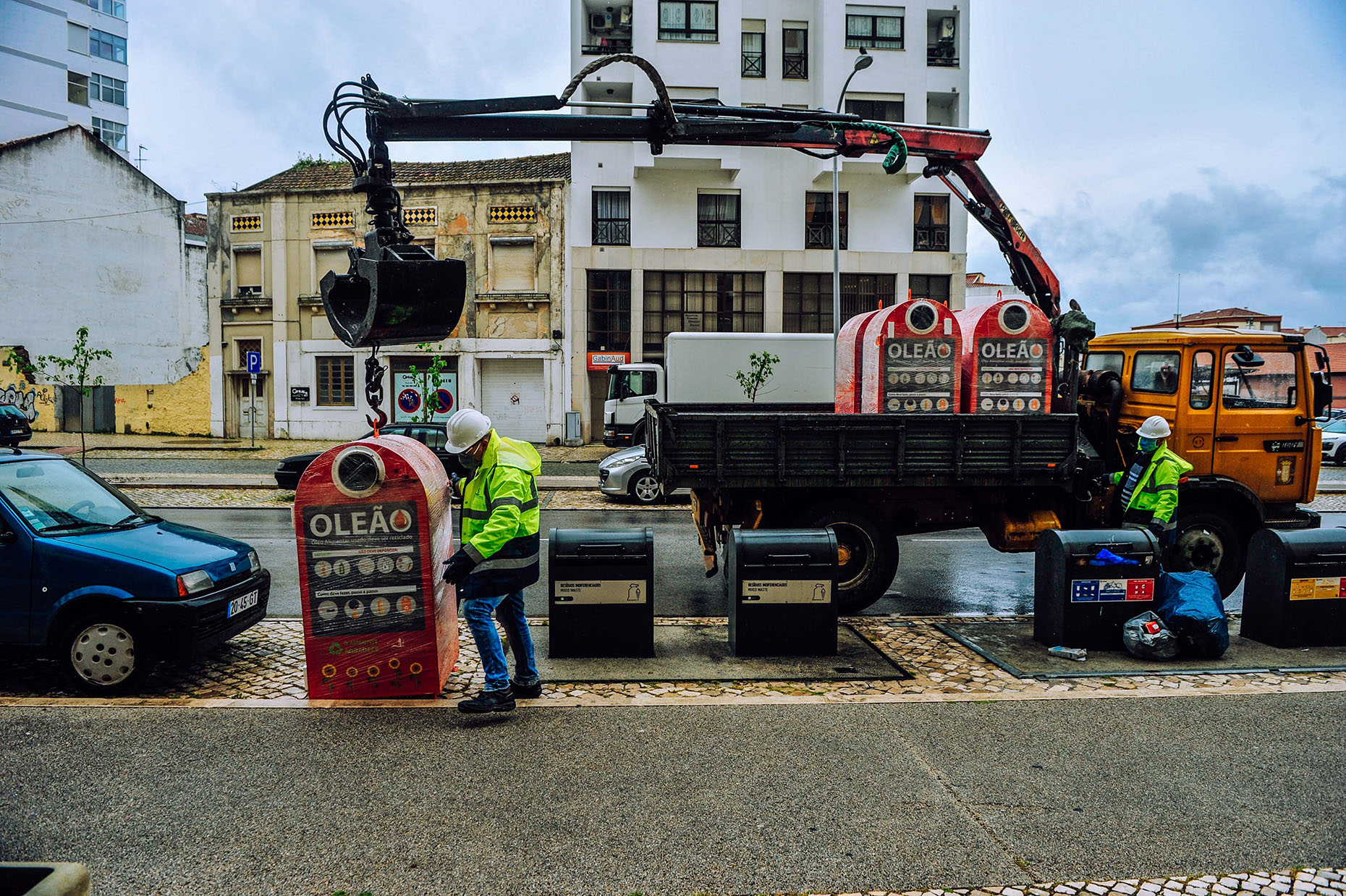 Câmara das Caldas implementa rede de oleões para deposição de óleos alimentares usados