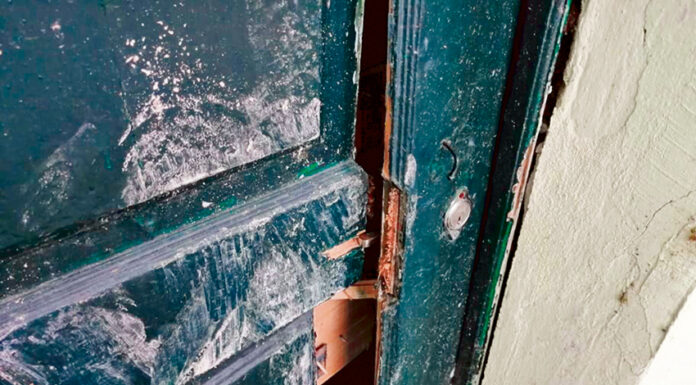 Vandalismo na Junta de Freguesia e no Parque D. Carlos I