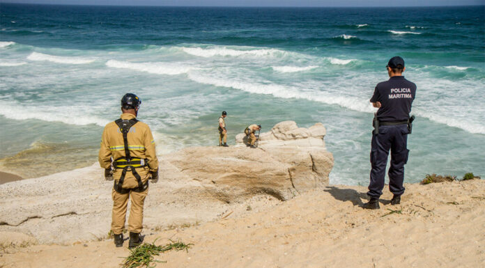 Instabilidade das arribas interdita praias no concelho de Óbidos