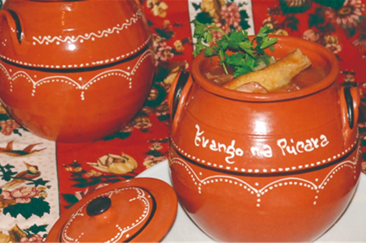 Concurso de ideias para o traje da Confraria do Frango na Púcara