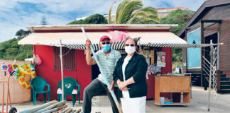 Mais de 35 anos a montar e desmontar as barracas na Foz