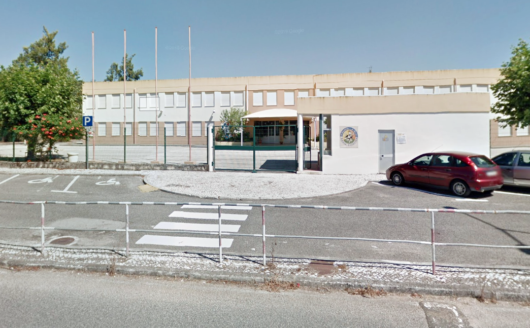 Duas escolas das Caldas na lista da retirada do amianto