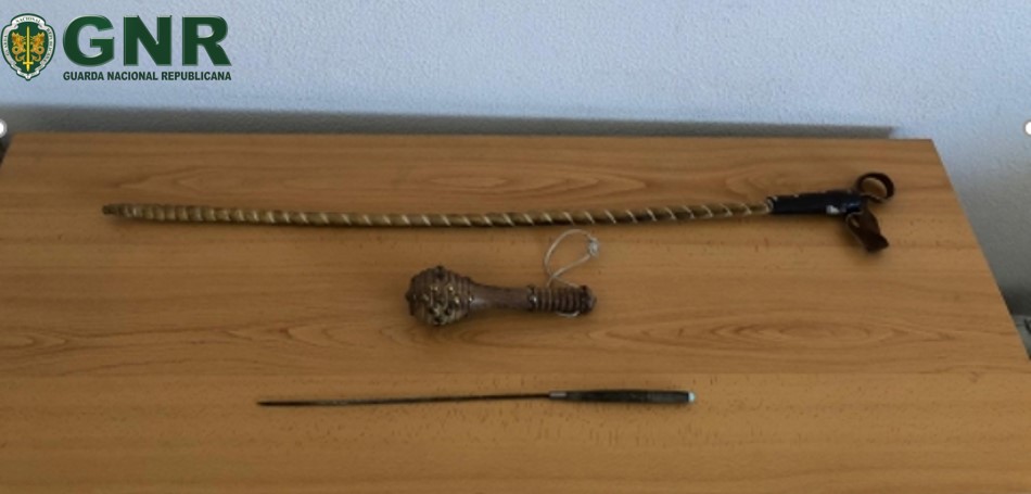 Homem detido por posse de armas proibidas no Bombarral