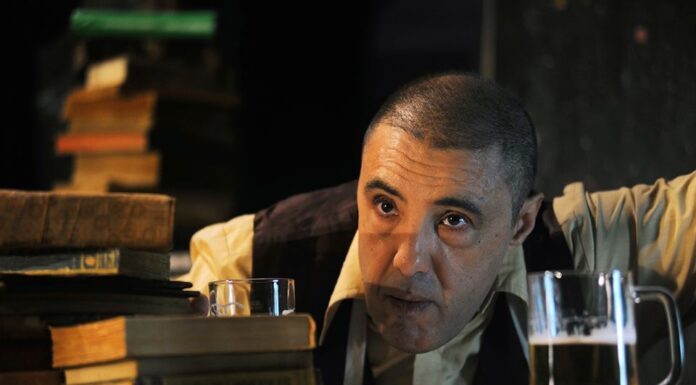 Peça dos Artistas Unidos é apresentada hoje no Teatro da Rainha