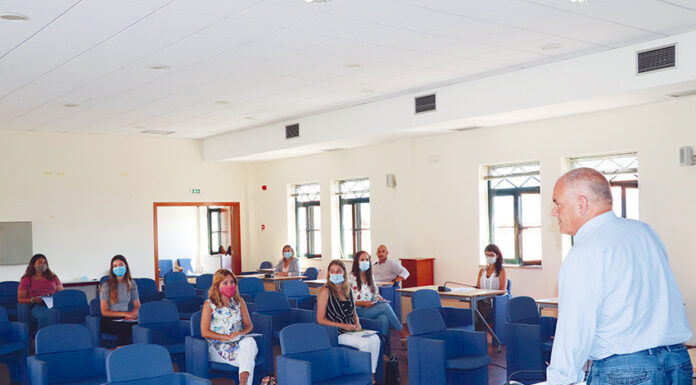 Peniche dá início a estágios da administração pública