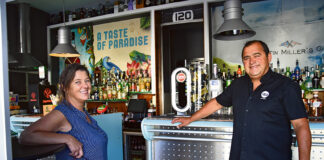 Café-Bar 120 está a celebrar 35º aniversário