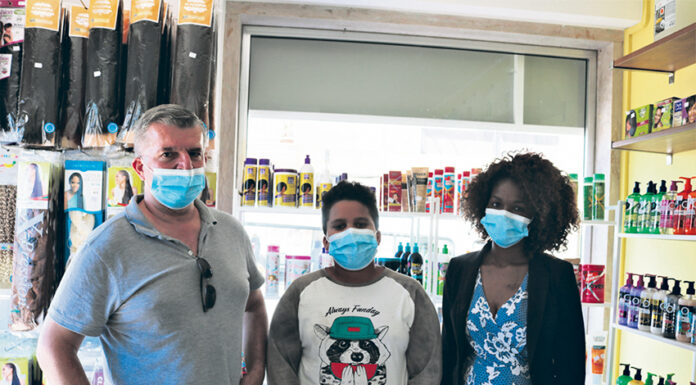 Hair by Joice traz penteados afro e brasileiros às Caldas