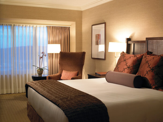 StandardKingGuestroom