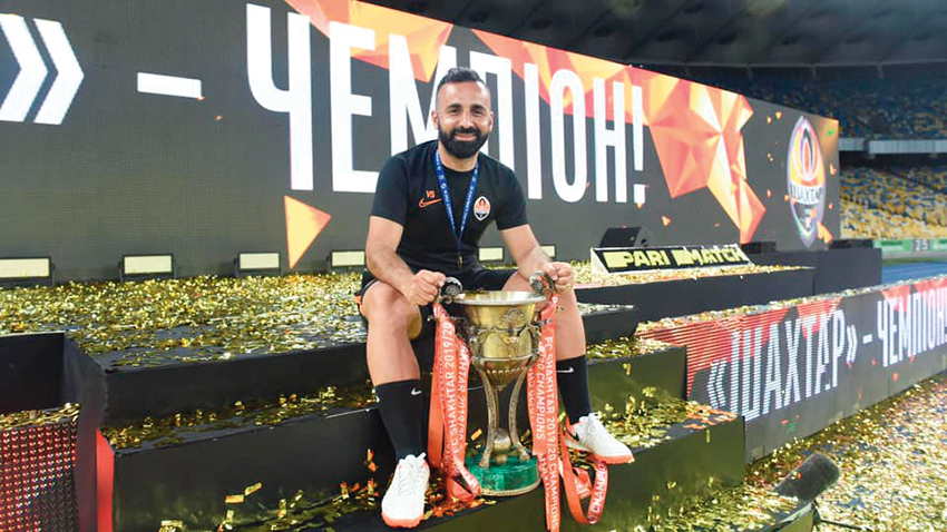 Jovem técnico Vítor Severino sagra-se campeão da Ucrânia