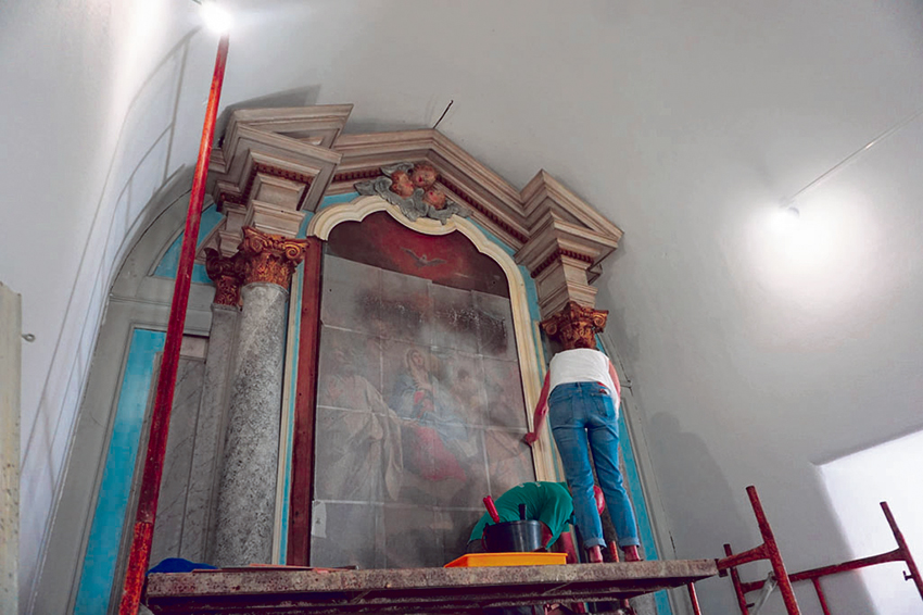 Restauro da tela da Capela da Sancheira Grande já começou