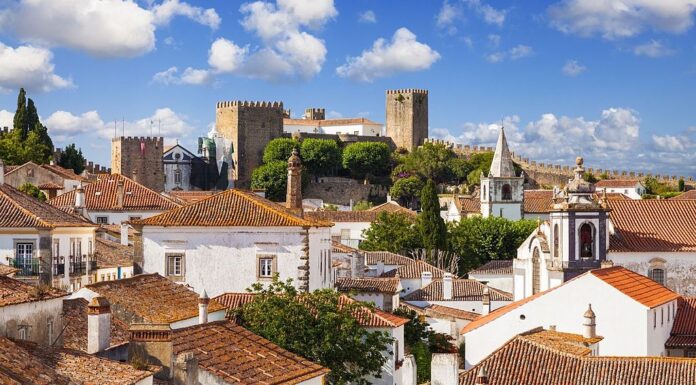 El Independiente escolhe Óbidos para visitar após reabertura das fronteiras