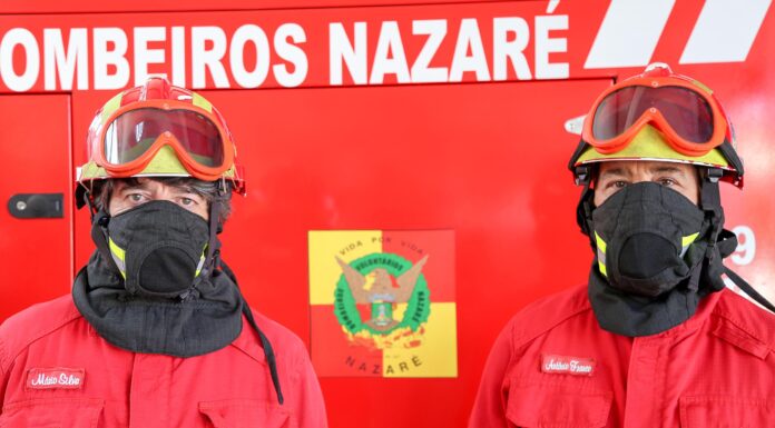 Bombeiros da Nazaré recebem máscaras de protecção Firecat