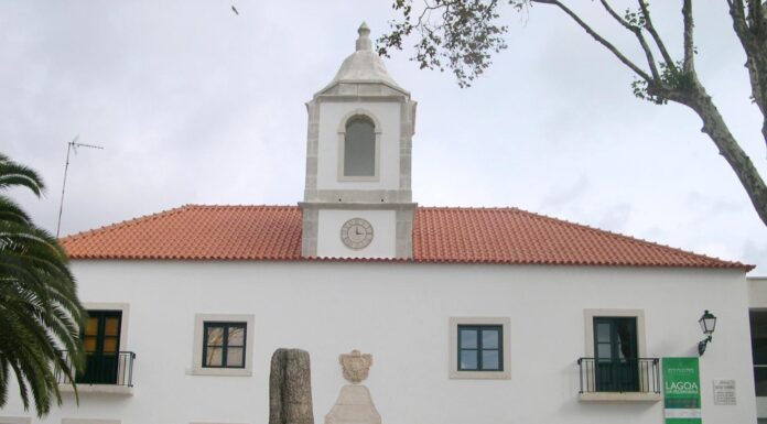 Câmara da Nazaré aprova acordo para manter tribunal