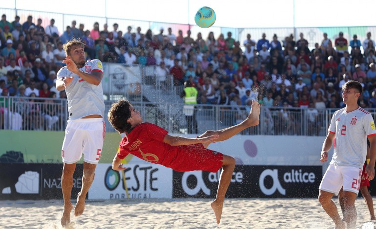 Selecção Nacional reunida na Nazaré