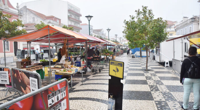 Praça da Fruta das Caldas já reabriu