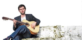 O escritor-compositor do Oeste que arrecada prémios literários