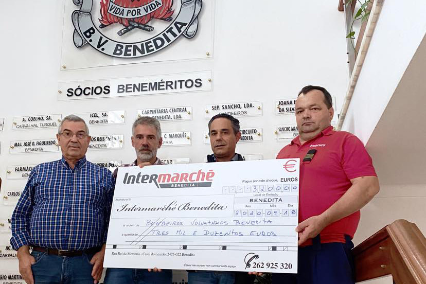 Intermarché da Benedita doou 3200 euros aos Bombeiros
