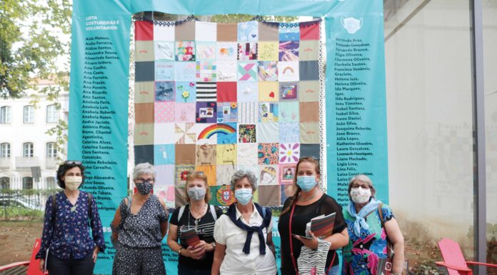 Mantas solidárias em exposição até 15 de Outubro no Céu de Vidro do Parque