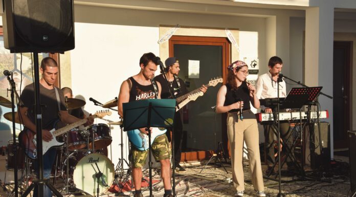 Banda Irmãos d’Apolo apresenta-se à cidade na esplanada do Afinidades