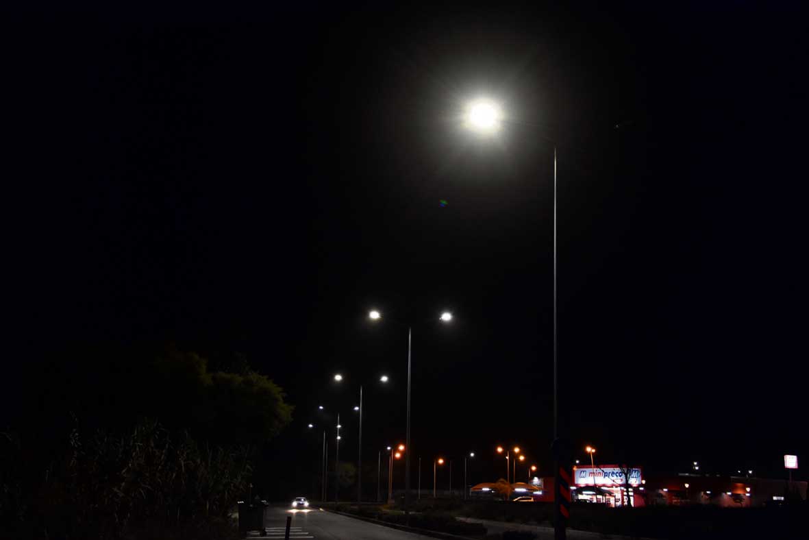 Iluminação pública das Caldas com falta de manutenção