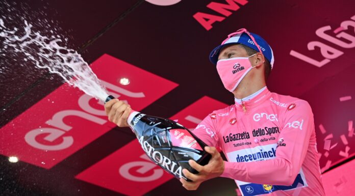 João Almeida em terceiro reforça liderança do Giro d’Italia