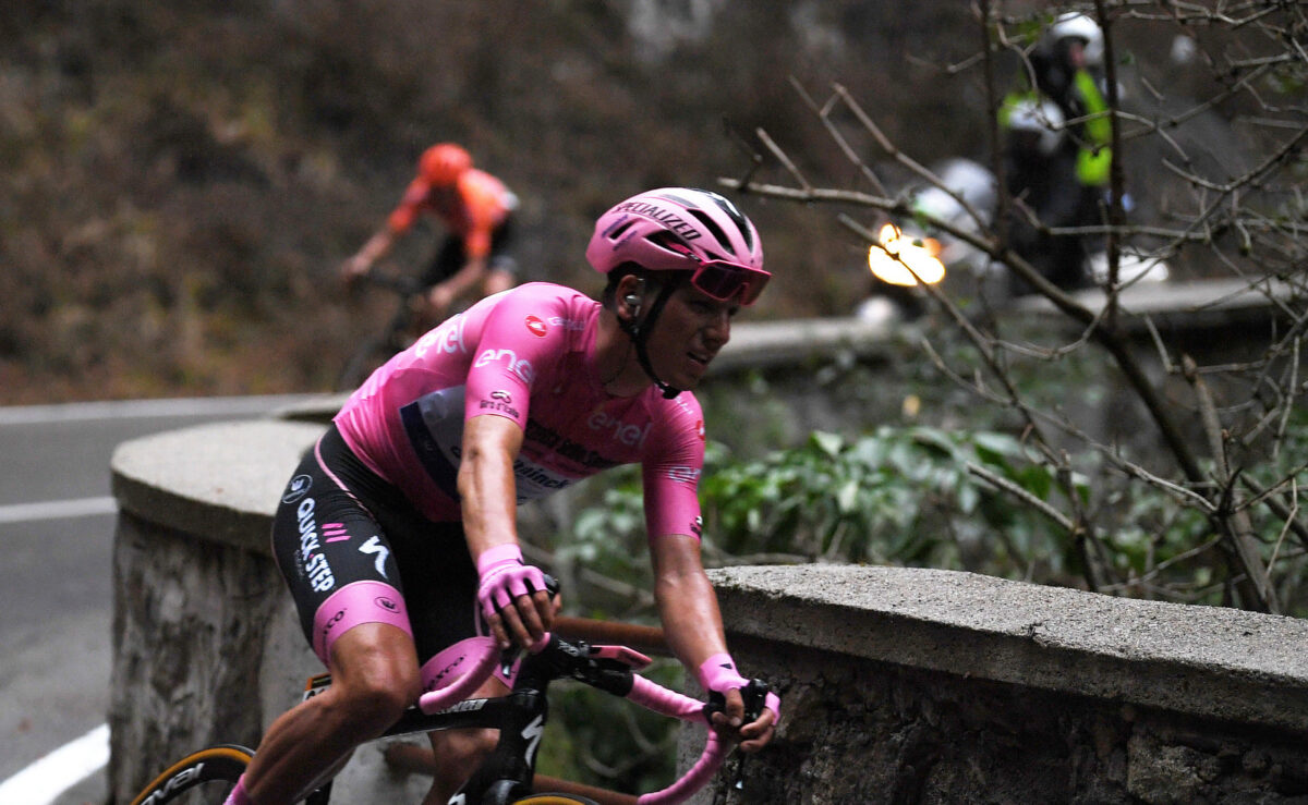 João Almeida mantém liderança apesar de susto a 35 km da meta