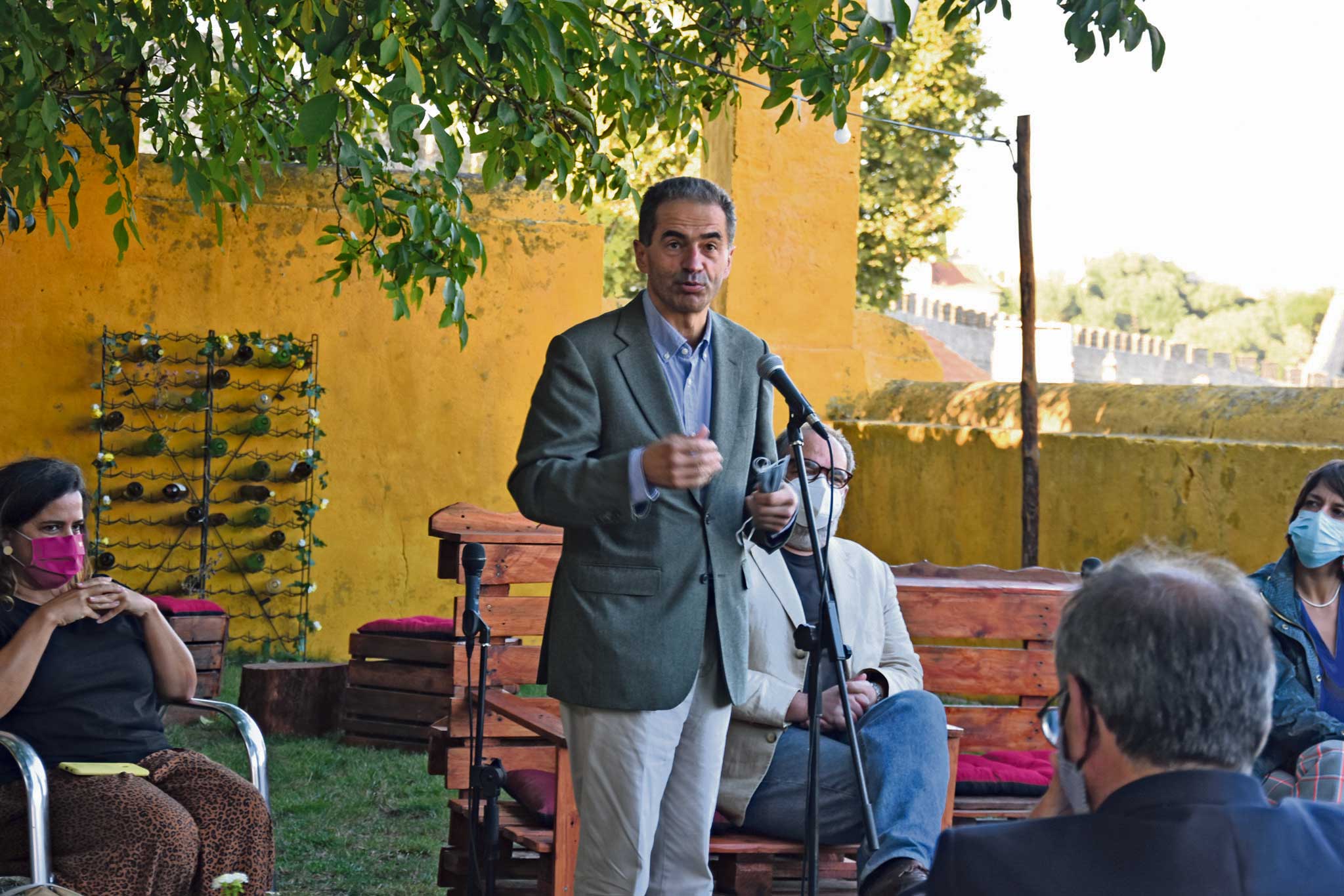 Ministro acusa covid depois de estar em Óbidos