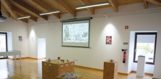 Ilustração e prototipagem da ESAD no Turismo