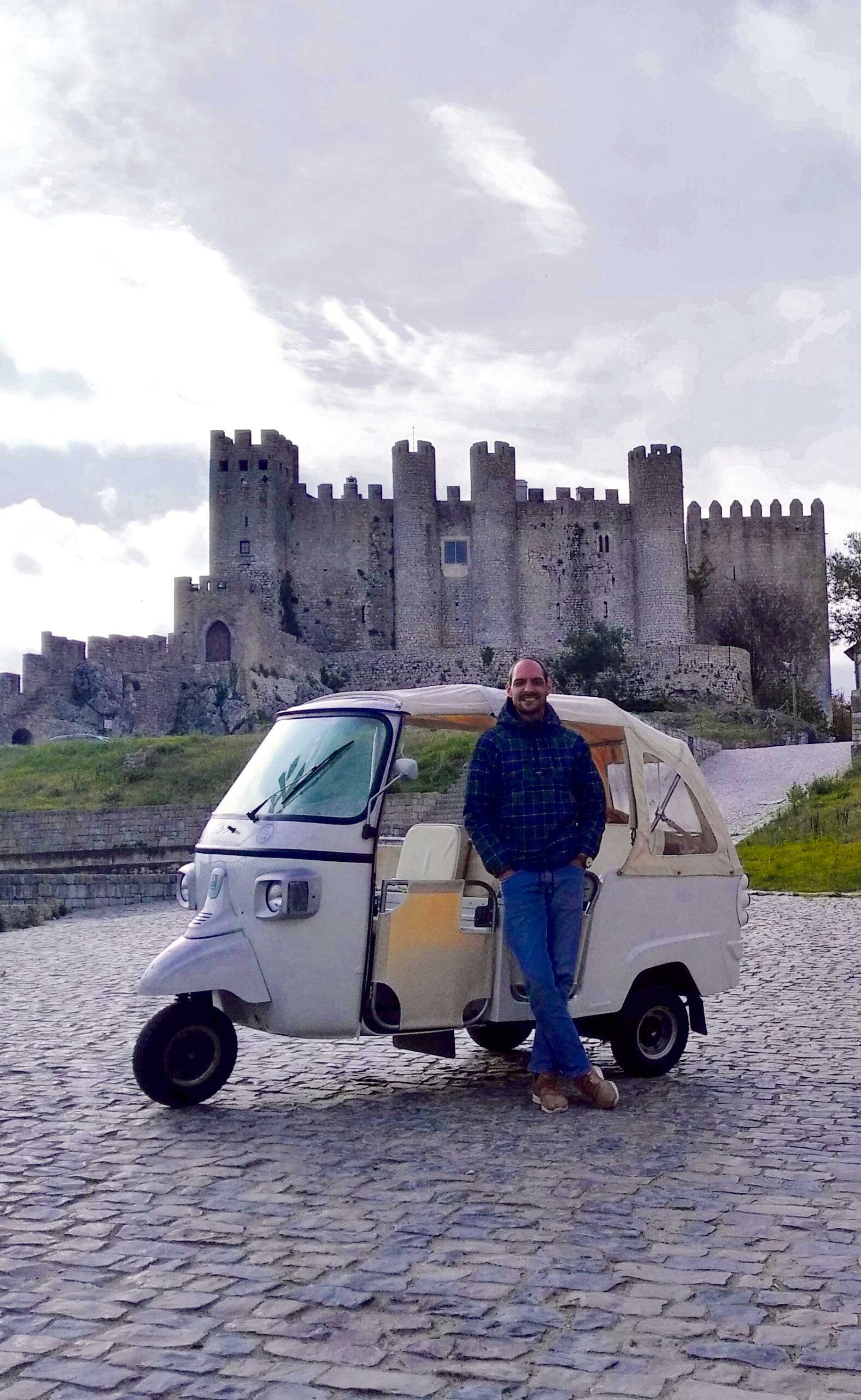 Concelho de Óbidos já tem um tuk tuk em circulação