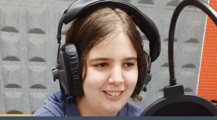 Secretária de Estado para a Inclusão marca presença em programa da Rádio Nazaré