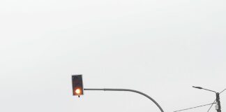 Moradores queixam-se da velocidade na EN-8 em Tornada