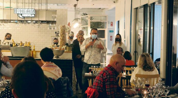 Jantar uniu o marisco e a ginja