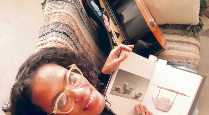 Ceramista local selecionada para concurso mundial de bules