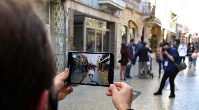 ACCCRO lança app de realidade aumentada e apoia o comércio local