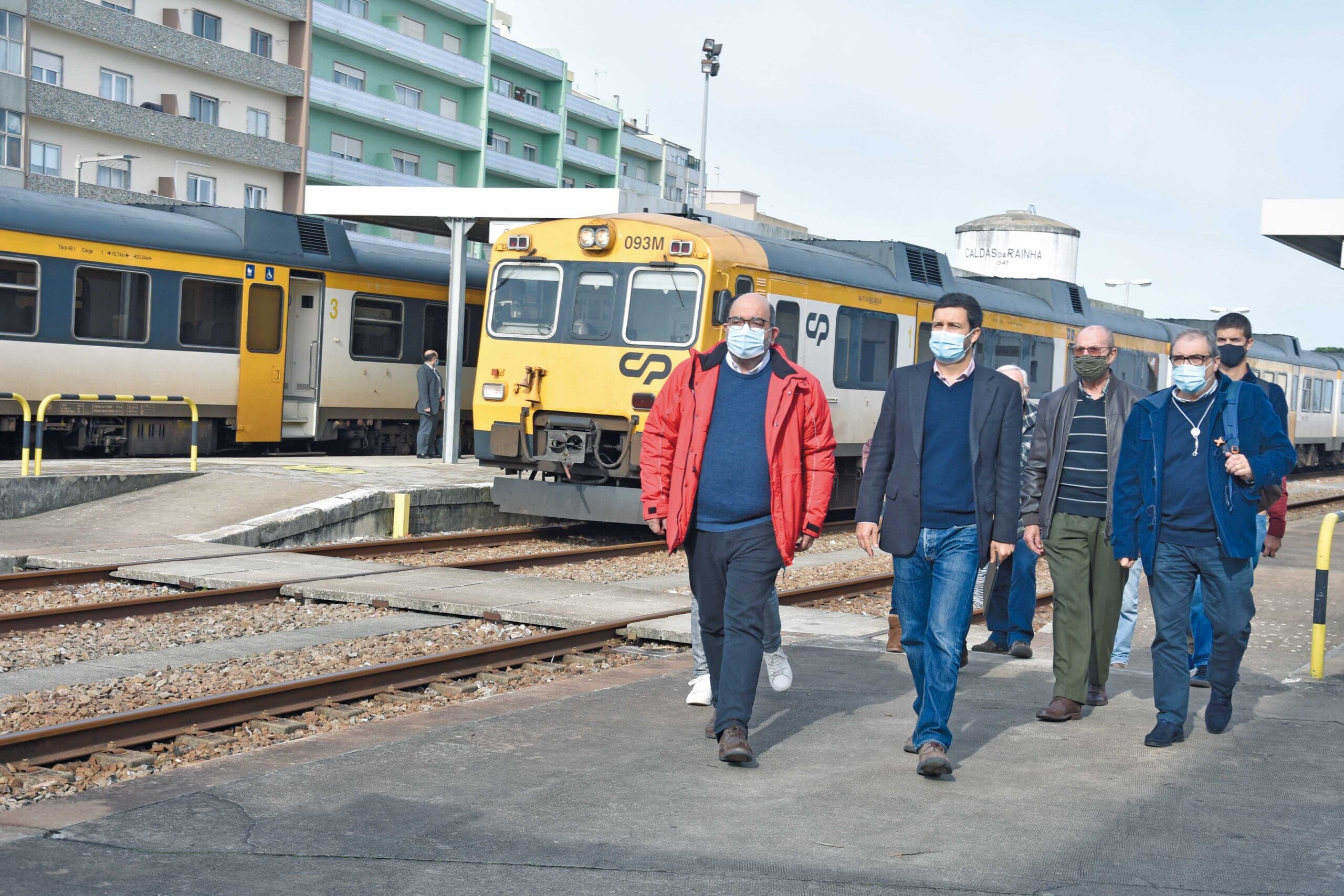 Candidato à Presidência da República veio às Caldas de comboio para uma “visita de proximidade”