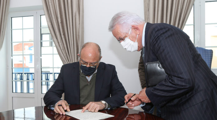 Empreitada de restruturação dos esporões do rio Alcoa consignada