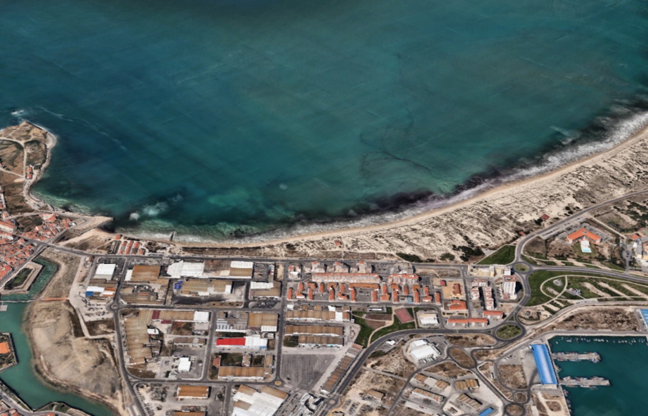 Novos passadiços em três praias do concelho