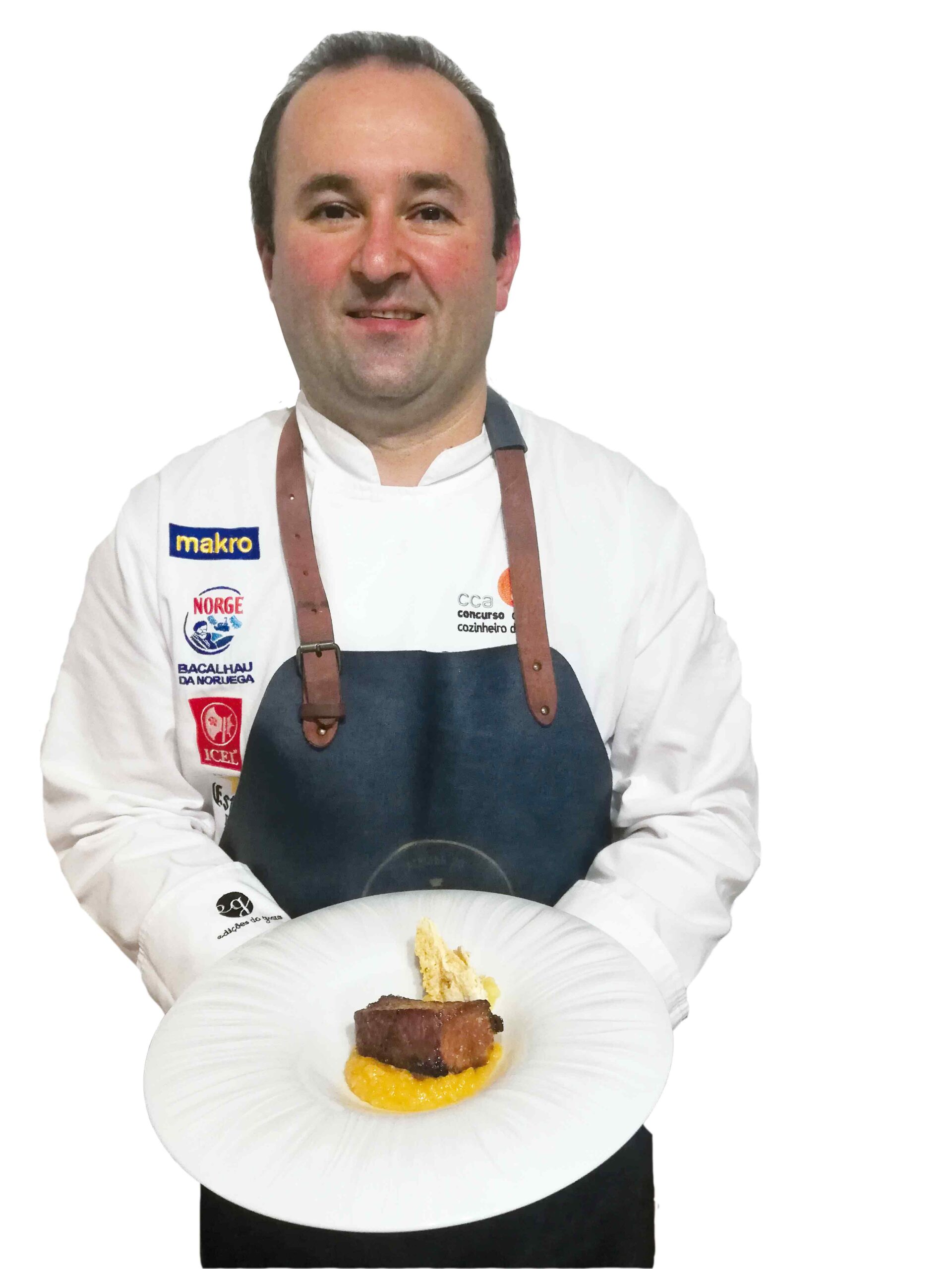 Ricardo Raimundo mostra como se faz  um doce conventual