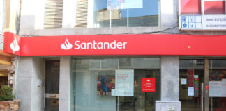 Santander encerra balcão na Rua das Montras e concentra operação numa só agência