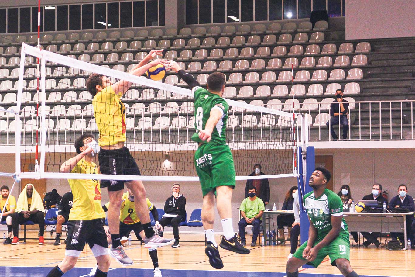 Tigres venceram leões na abertura da segunda fase