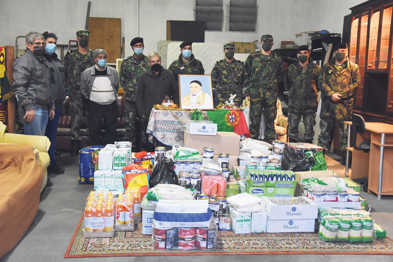 Escola de Sargentos faz donativos à conferência S. Vicente de Paulo