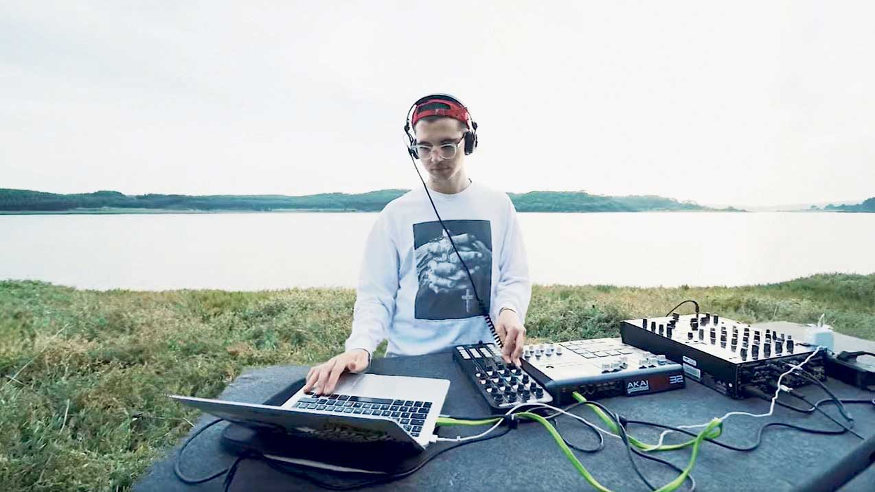 Música de Holly nomeada para Grammy