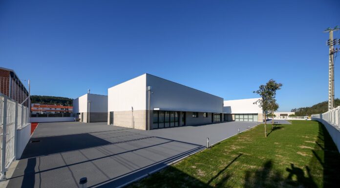 Obra do Centro Escolar de Famalicão concluída