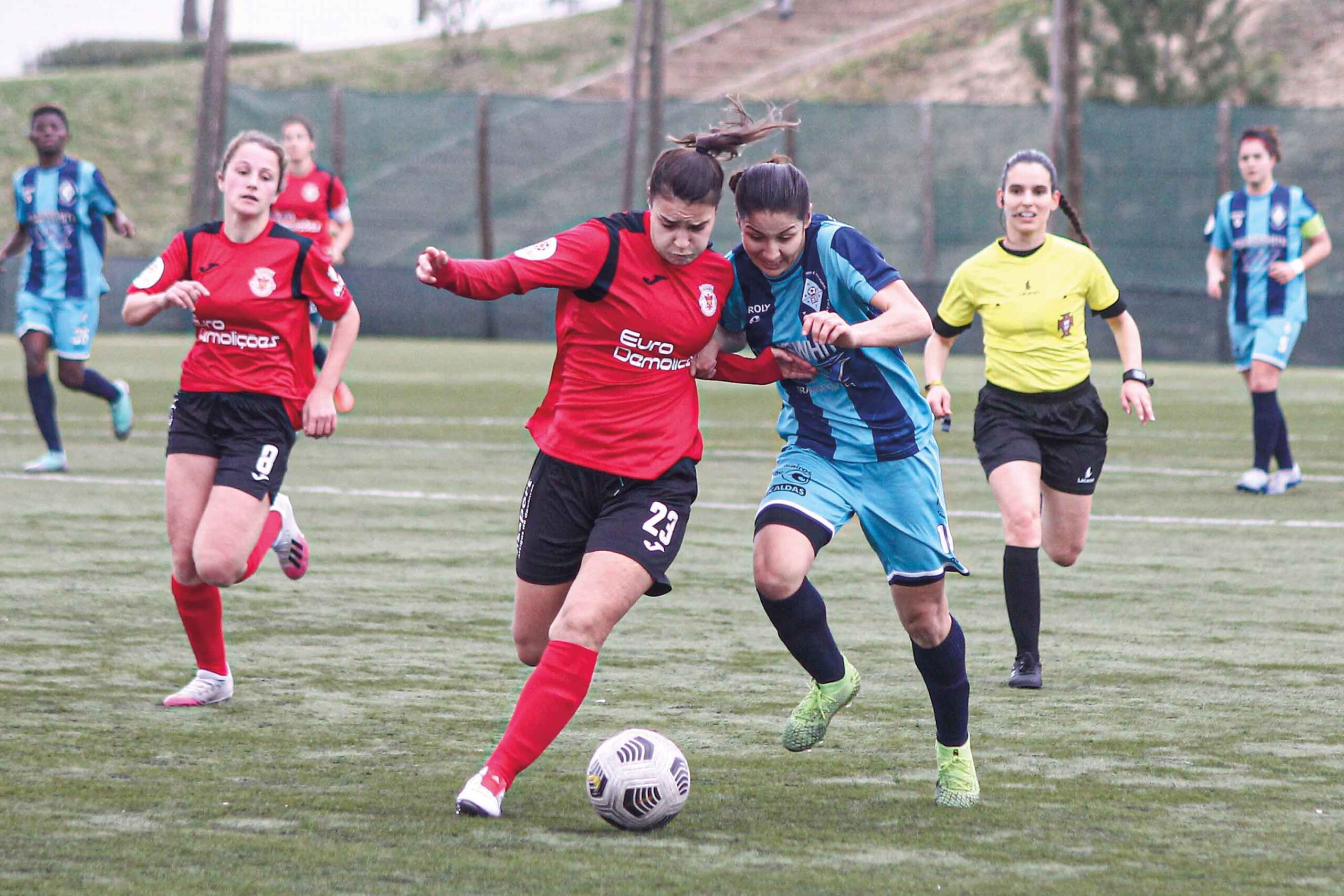 A-dos-Francos entra a perder na fase de manutenção