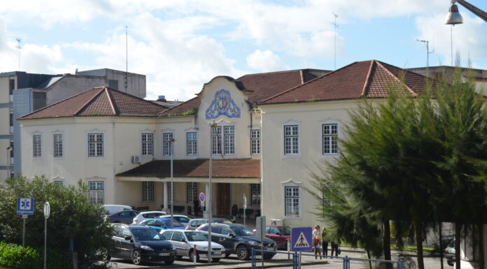 Hospital de Torres Vedras tem 20 pacientes e 11 profissionais infetados