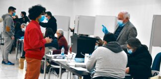 Eleitores dispõem de mais mesas e precisam de caneta para votar nas eleições Presidenciais